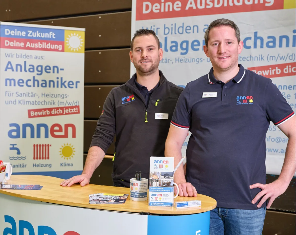 Stefan Annen am Messestand von Annen SHK