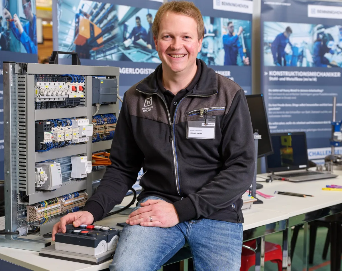 Michael Thielen am Messestand von Benninghoven